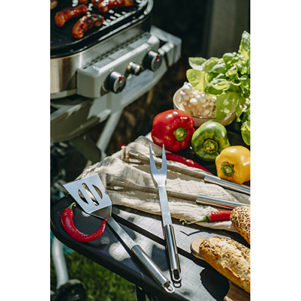 ADLER GRILL CUTLERY SET IN BLACK CARRYING CASE