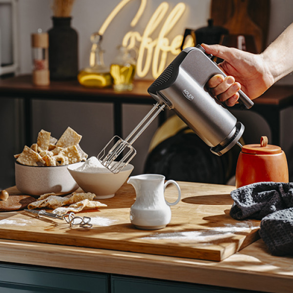 ADLER HAND MIXER WITH A PULL-OUT TRAY FOR ACCESSORIES 550W BLACK